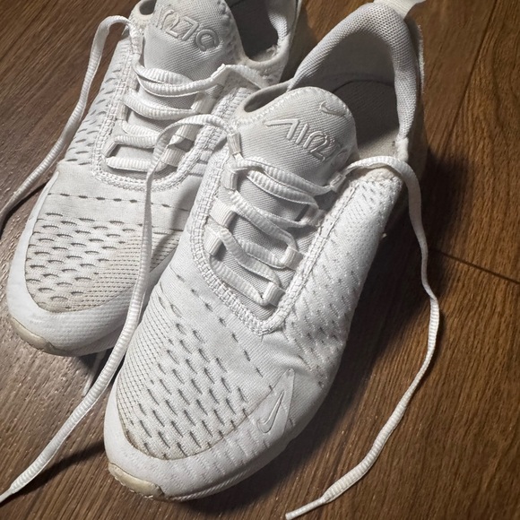 Nike Air Max 270 White Sneakers girls 4y - Picture 2 of 3